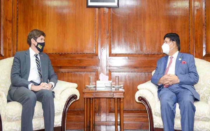 বাংলাদেশ থেকে রোহিঙ্গাদের নিতে পারে যুক্তরাষ্ট্র : মোমেন