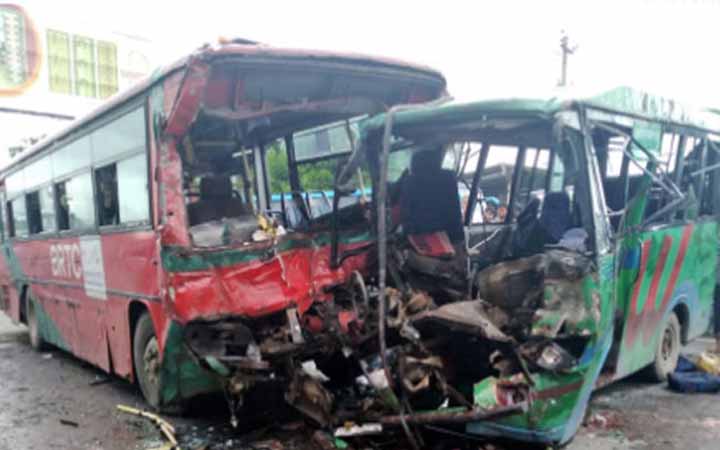 চট্টগ্রামে দুই বাসের সংঘর্ষে নিহত ২