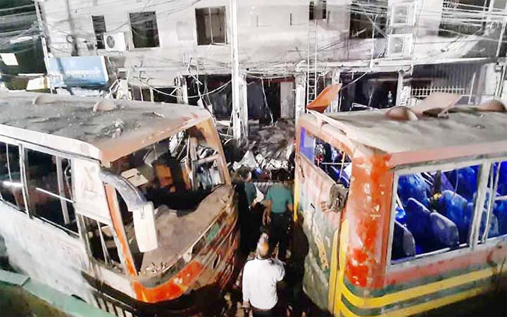 মগবাজারে বিষ্ফোরণ: বউ মেয়ে হারিয়ে দিশেহার সুজন