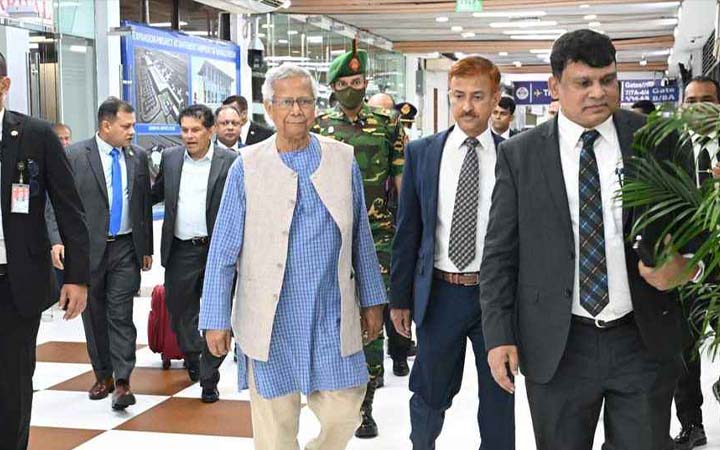 নিউইয়র্ক থেকে ঢাকার পথে প্রধান উপদেষ্টা