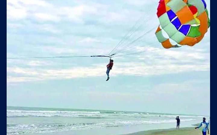 কক্সবাজারে প্যারাসেইলিং বন্ধ, পর্যটক নিহতের ঘটনায় মামলা