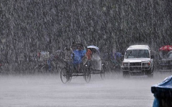 রাজধানীতে অঝোর ধারায় বৃষ্টি