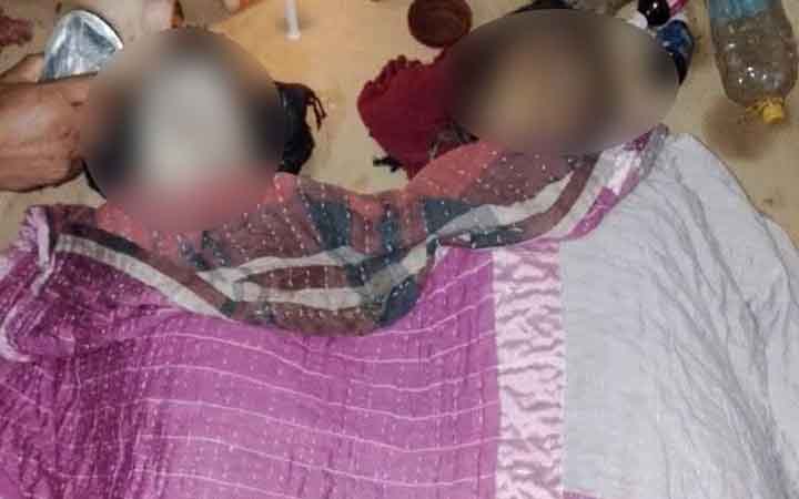 চকরিয়ায় পাহাড়ধসে প্রাণ গেল দুজনের