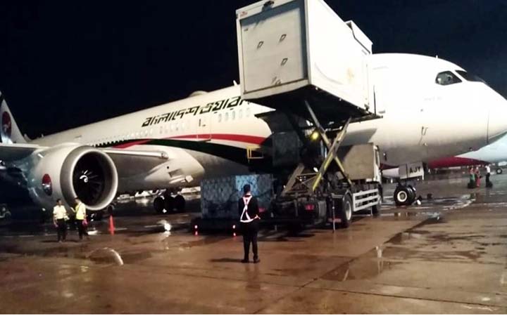 সিনোফার্মের ৩০ লাখ টিকা ঢাকায়