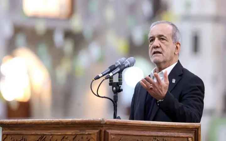 যুক্তরাষ্ট্রকে ‘একনায়কতন্ত্র’ পরিত্যাগের আহ্বান ইরানের প্রেসিডেন্টের, চুক্তির ইঙ্গিত