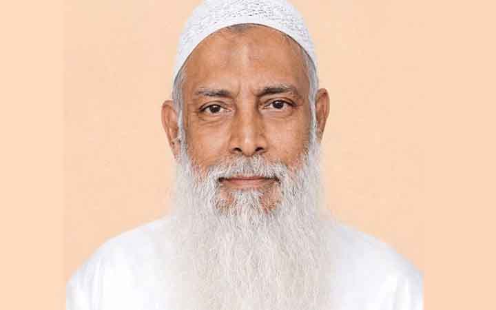 শেষ মুহূর্তের সংকট কাটিয়ে দুই হজযাত্রীর সৌদি যাত্রা নিশ্চিত করলেন ধর্মমন্ত্রী
