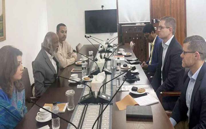 বিএনপির সঙ্গে আইআরআই প্রতিনিধি দলের বৈঠক