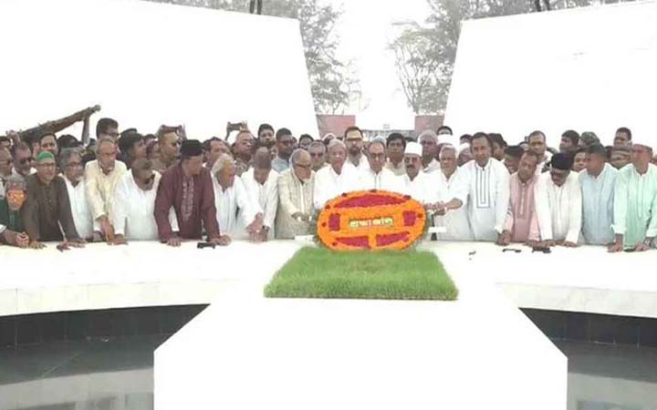 জিয়াউর রহমানের সমাধিতে বিএনপি নেতাদের শ্রদ্ধা