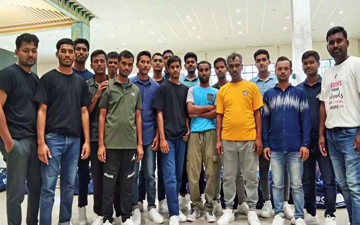 তিউনিসিয়া থেকে দেশে ফিরলেন ২০ বাংলাদেশি