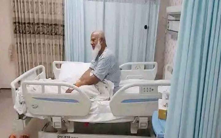 জামায়াত আমিরের হার্টের বাইপাস সার্জারি চলছে
