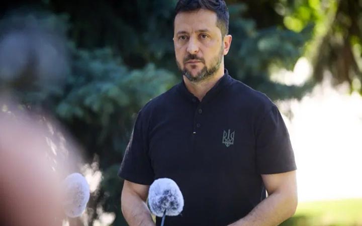 বাফার জোনের প্রস্তাব প্রত্যাখ্যান করলেন জেলেনস্কি