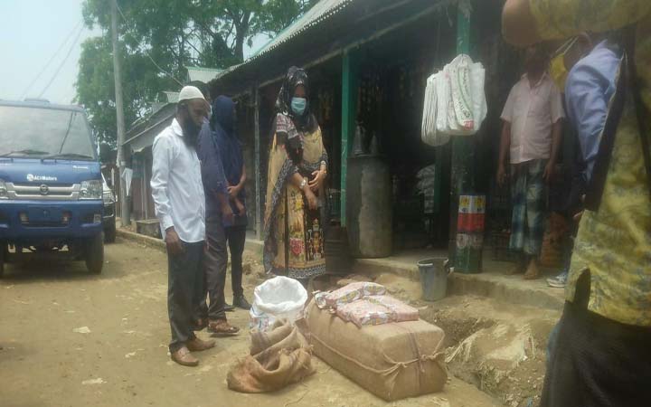 নেত্রকোনায় ৭০ হাজার শলাকা নকল ব্যান্ডরোল যুক্ত দয়াল বিড়ি জব্দ