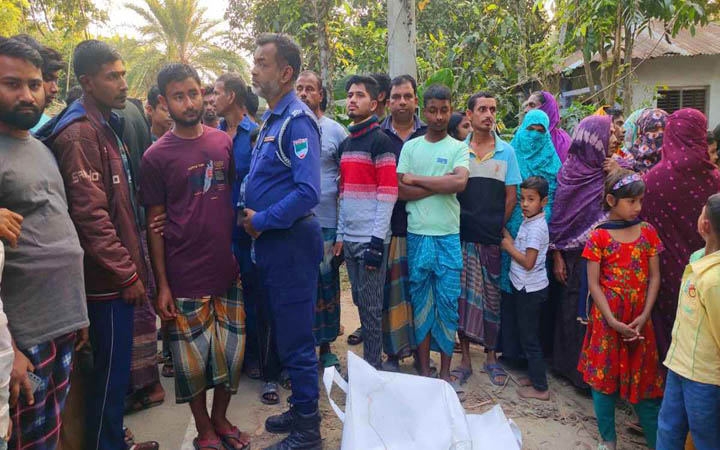 কালীগঞ্জে ট্রলির সঙ্গে মোটরসাইকেলের সংঘর্ষে নিহত ১