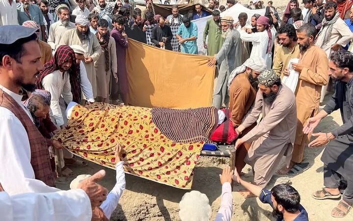 আফগানিস্তানে হামলা চালিয়ে ২৮ জঙ্গিকে হত্যার দাবি পাকিস্তানের