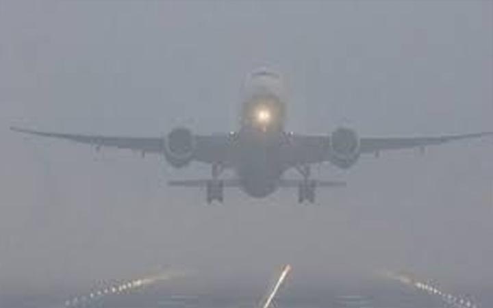 ঘন কুয়াশায় শাহজালালে ফ্লাইট বিপর্যয়