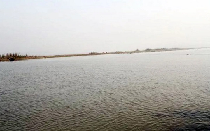 আড়িয়াল খাঁ নদে গোসল করতে গিয়ে শিক্ষার্থী নিখোঁজ