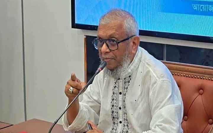বিনা খরচে ১০ হাজার কর্মীকে মালয়েশিয়া পাঠাবে সরকার: প্রবাসীকল্যাণ মন্ত্রী