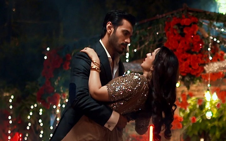 ইউটিউবে এক ‘তেরে বিন’এর আয় শত কোটি