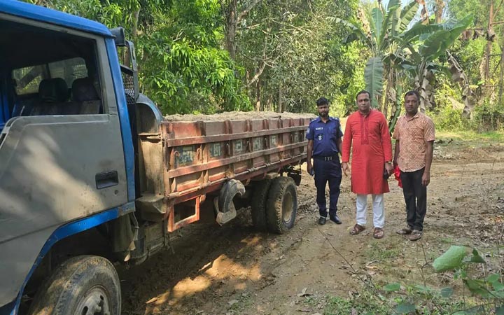 শ্রীমঙ্গলে অবৈধভাবে বালু উত্তোলনের দায়ে ৫০ হাজার টাকা জরিমানা