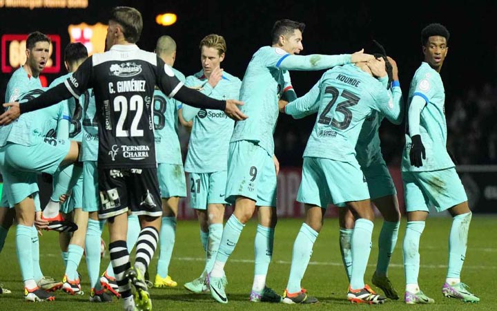 তৃতীয় স্তরের ক্লাবের বিপক্ষে কষ্টের জয়ে শেষ আটে বার্সা