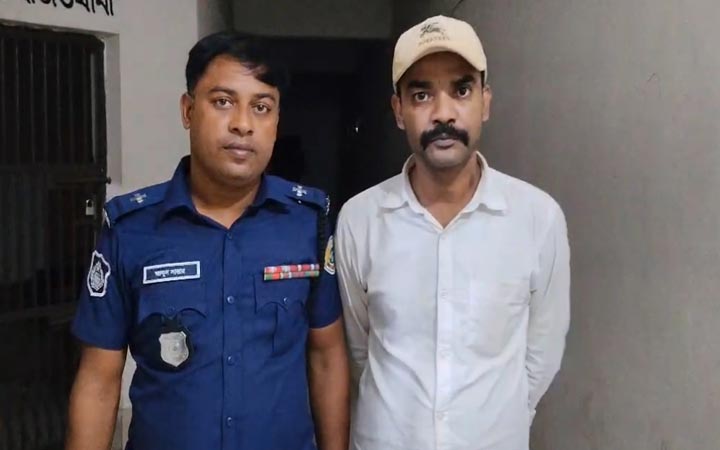 বাউফলে চাঁদাবাজির অভিযোগে বিএনপি নেতার ছেলে গ্রেপ্তার