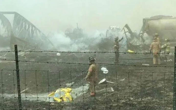 আমেরিকায় ভয়াবহ ধুলোঝড়, মৃত ৬