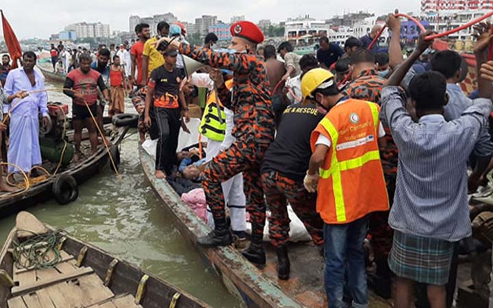 বুড়িগঙ্গায় লঞ্চডুবি, ১৪ মৃতদেহ উদ্ধার