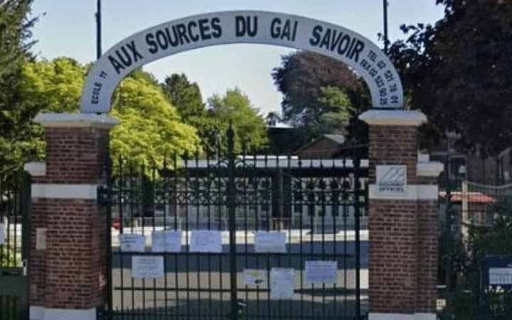 এবার বেলজিয়ামের শ্রেণিকক্ষে রাসূল সা:-এর ব্যঙ্গচিত্র প্রদর্শন, স্কুল শিক্ষক বরখাস্ত