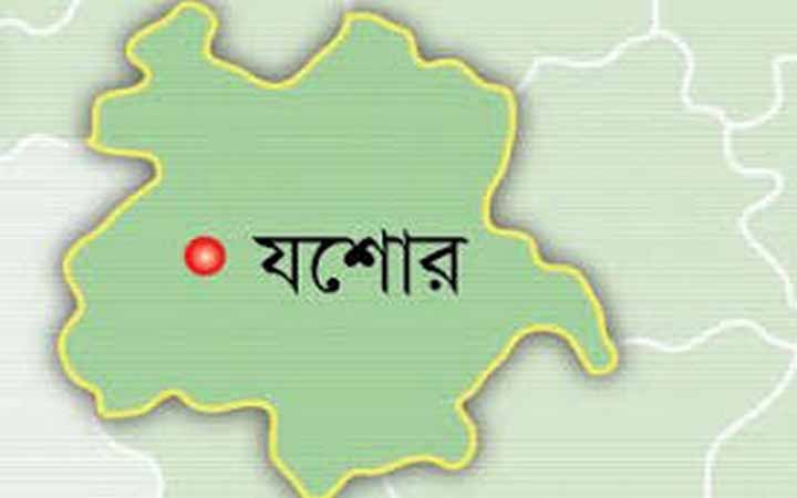 যশোর চুড়ামনকাটি থেকে এক ব্যক্তির গলাকাটা লাশ উদ্ধার