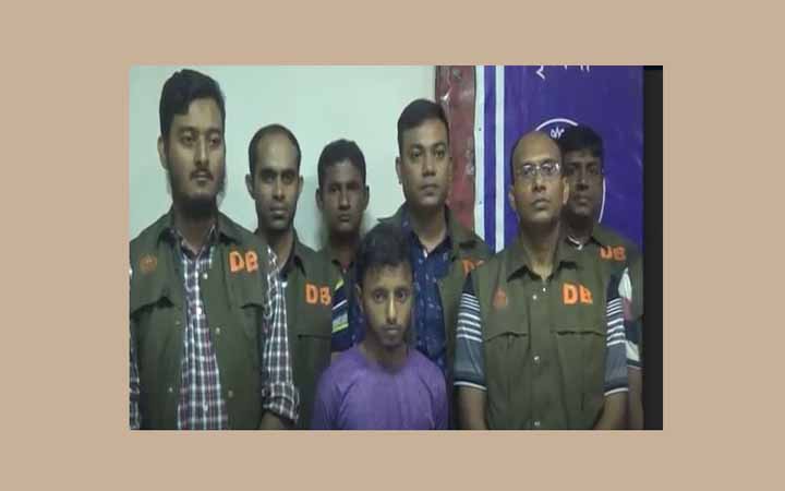 যশোরে জোড়া খুনের ঘটনার অন্যতম হোতা মানিক আটক