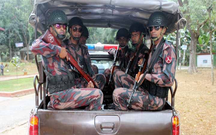 রাজধানীতে বিজিবি মোতায়েন