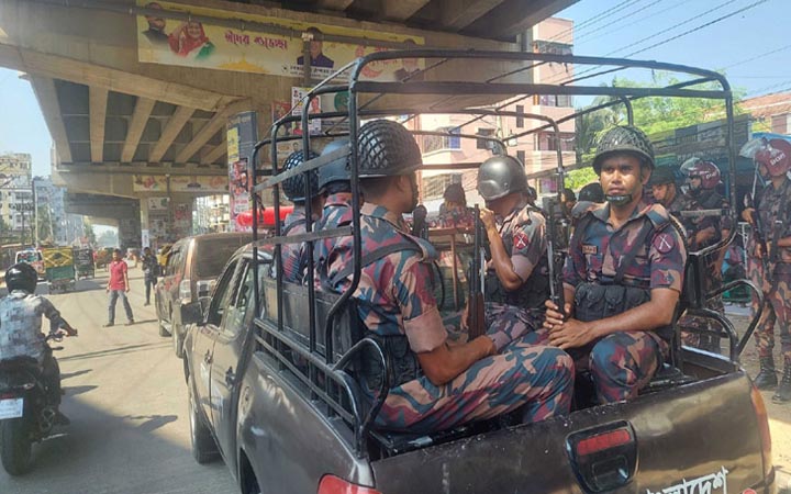 সারাদেশে ১৮১ প্লাটুন বিজিবি মোতায়েন