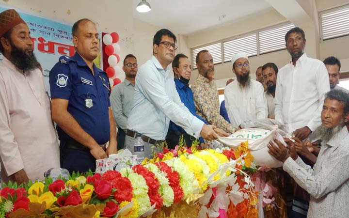 ভোলায় প্রণোদনা পেলেন সাড়ে ৯ হাজার কৃষক