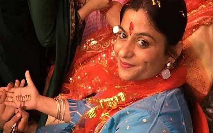 নিজের প্রেমিককে দিয়ে মেয়েকে ধর্ষণ করান বিজেপি নেত্রী!