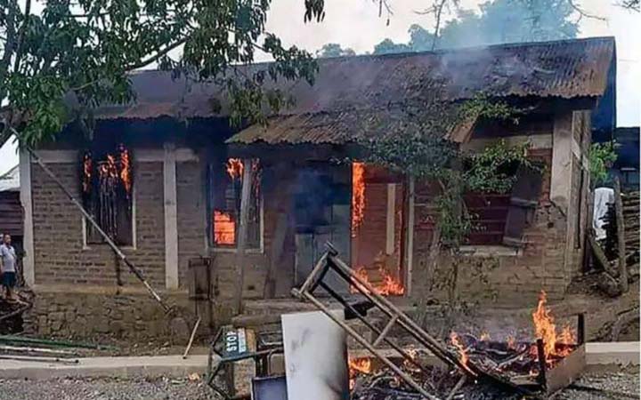 মণিপুর সহিংসতা নিয়ে মুখ খুললেন মুখ্যমন্ত্রী বীরেন