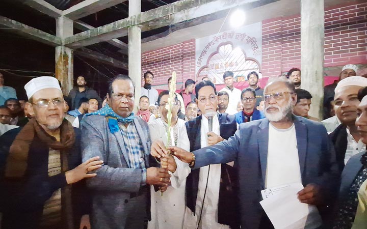 বরগুনায় ৭ শতাধিক সনাতন ধর্মাবলম্বীর বিএনপিতে যোগদান