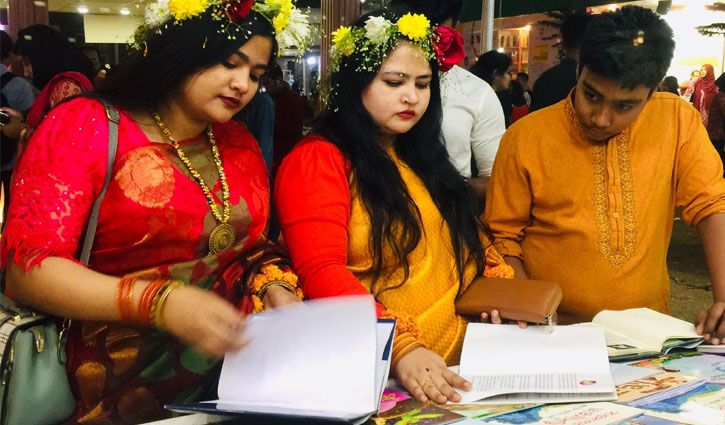 সকাল ৮টায় দুয়ার খুললো আজ, চলবে রাত ৯টা পর্যন্ত