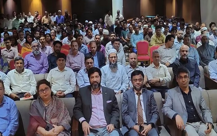বিএসইসির কর্মকর্তা-কর্মচারীদের ঐক্যবদ্ধভাবে কাজ করার নির্দেশ