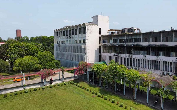 বাকৃবিতে পিএইচডি ডিগ্রি এখন কোর্স ক্রেডিট ছাড়াও পাওয়া যাবে