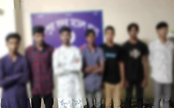 চাঁদপুরে পুলিশের অভিযানে আটক ৩১