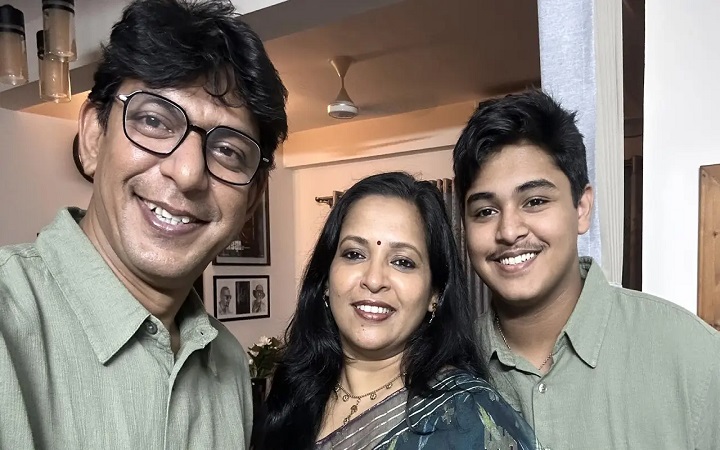পরিবারসহ ঈদের শুভেচ্ছা জানালেন চঞ্চল চৌধুরী
