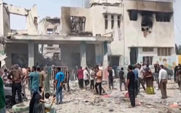 ইরানে ২৪ দিনে ২১০ শিশু হত্যা করেছে যুক্তরাষ্ট্র ও ইসরাইল