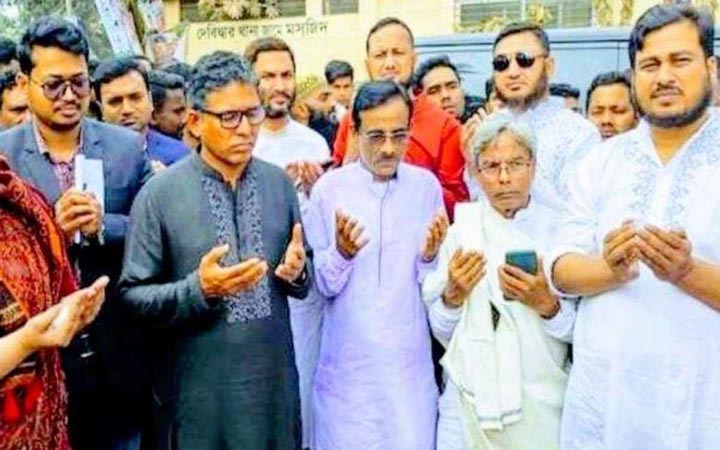 দেবিদ্বারে সাড়ে ১৭ কোটি টাকার সড়ক উন্নয়ন কাজের উদ্ধোধন