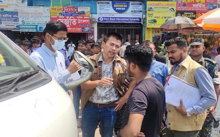 কক্সবাজারে অবৈধ চালক-যানবাহনের বিরুদ্ধে অভিযান শুরু