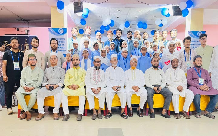 হাফেজ-এতিমদের সম্মানে বোনানজা ক্লাবের ইফতার ও ঈদ উপহার বিতরণ