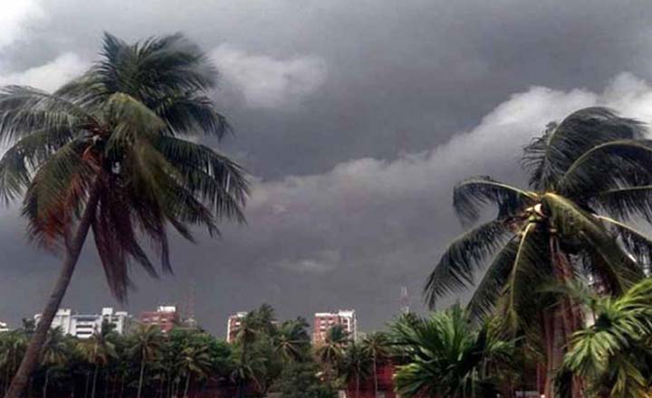 এপ্রিলজুড়ে বৃষ্টি, তাপপ্রবাহ, ঘূর্ণিঝড় ও কালবৈশাখীর আশঙ্কা