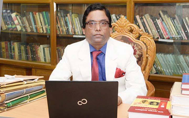 বাধ্যতামূলক ছুটিতে ডাক অধিদফতরের মহাপরিচালক