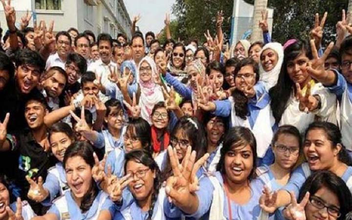 এসএসসি ও সমমানের পরীক্ষায় ৮২.৮৭ শতাংশ পাস