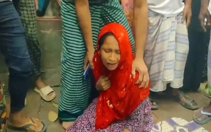 পুকুরে একজনকে বাঁচাতে নেমে দুই স্কুলশিক্ষার্থীর মৃত্যু