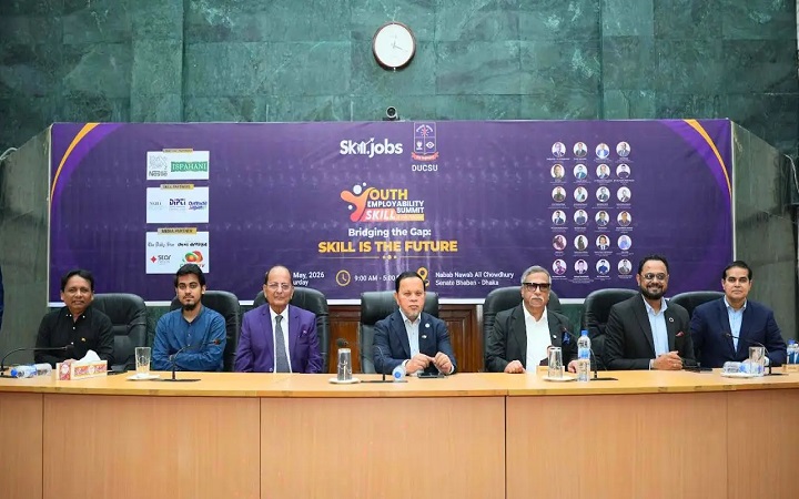ডাকসু ও স্কিল জবসের আয়োজনে ‘ইয়ুথ এমপ্লয়্যাবিলিটি সামিট ২০২৬’
